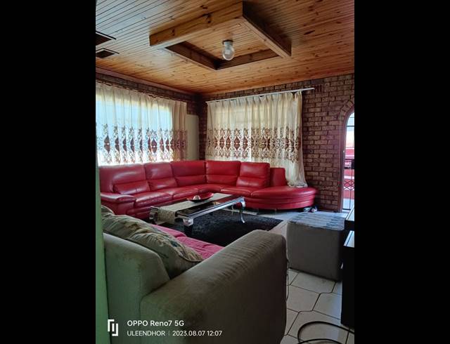 3 BEDROOM FREESTANDING FOR SALE IN EDENDALE N